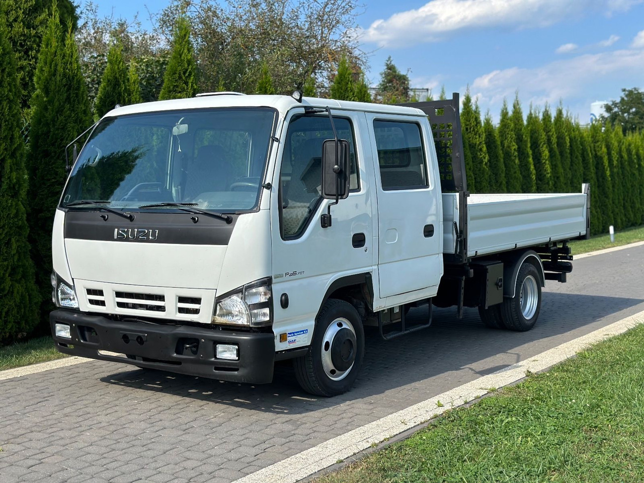 Isuzu 35 N TIPPER 3-SIDE KIPPER DOUBLE CABIN - Малотоннажный самосвал, Грузопассажирский фургон: фото 1 Isuzu 35 N TIPPER 3-SIDE KIPPER DOUBLE CABIN - Малотоннажный самосвал, Грузопассажирский фургон: фото 1