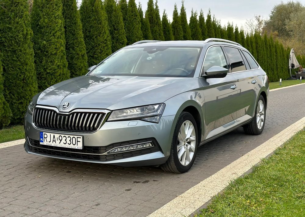 Skoda Superb 2.0 TDI SCR Style DSG - Универсал: фото 1 Skoda Superb 2.0 TDI SCR Style DSG - Универсал: фото 1