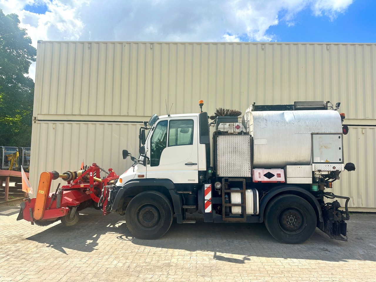 Unimog U400 Schäfer-Technic Bitum/Asphalt / TÜV 02/2026 - Асфальтоукладочная техника: фото 2 Unimog U400 Schäfer-Technic Bitum/Asphalt / TÜV 02/2026 - Асфальтоукладочная техника: фото 2
