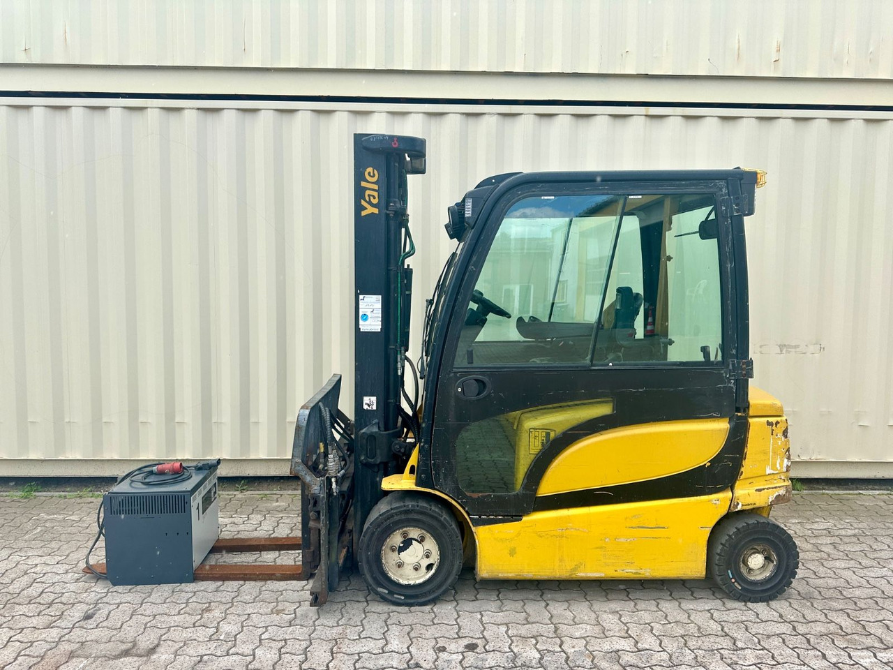 Yale ERP30VL / Seitenschieber + Zinkenverstellung - Электропогрузчик: фото 2 Yale ERP30VL / Seitenschieber + Zinkenverstellung - Электропогрузчик: фото 2