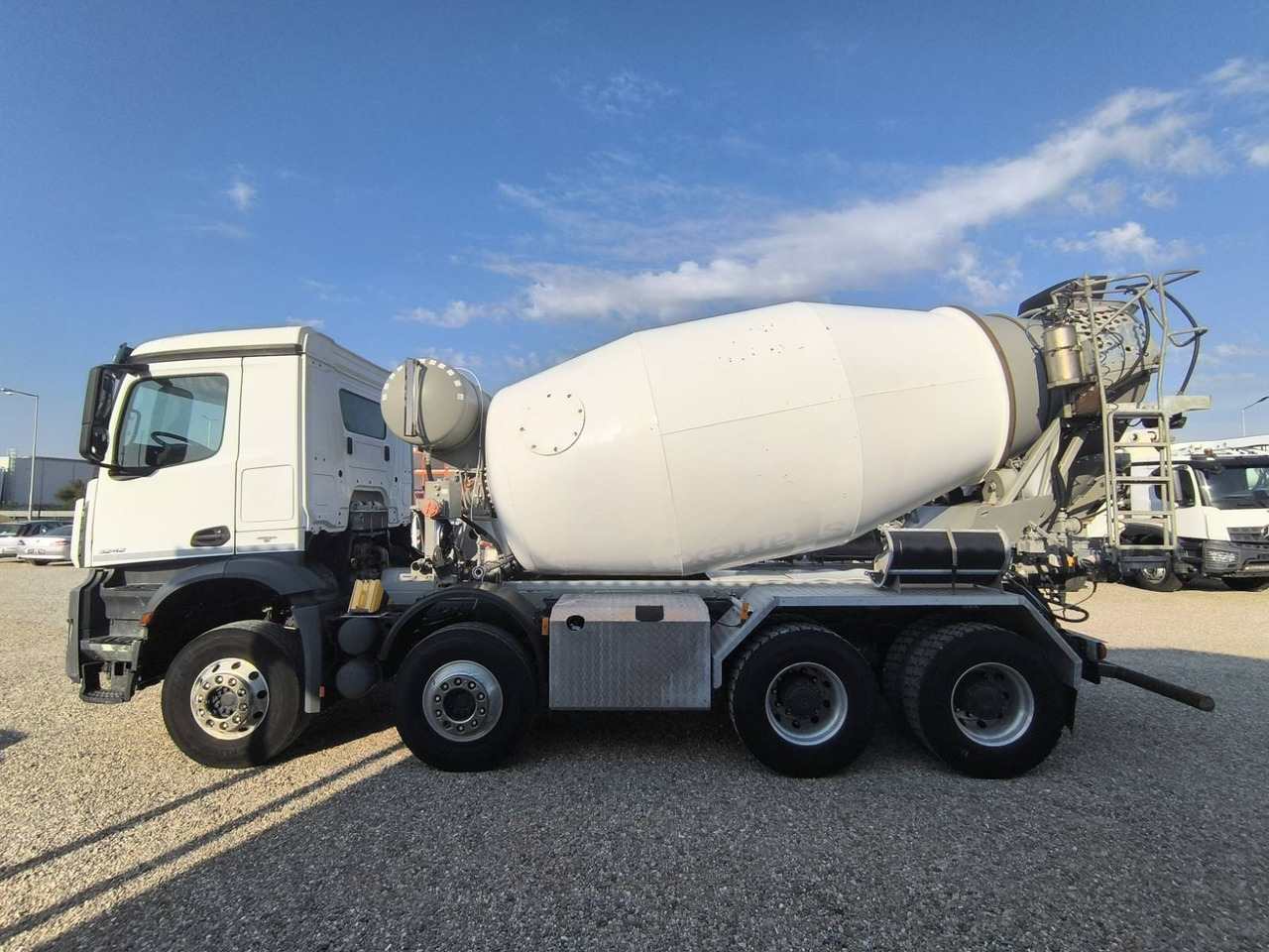 MERCEDES-BENZ AROCS 3242 CIFA 9M3 - Автобетоносмеситель: фото 4 MERCEDES-BENZ AROCS 3242 CIFA 9M3 - Автобетоносмеситель: фото 4