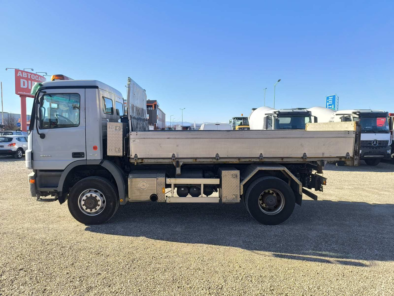 MERCEDES-BENZ Actros 1855 4X4 - Самосвал: фото 4 MERCEDES-BENZ Actros 1855 4X4 - Самосвал: фото 4