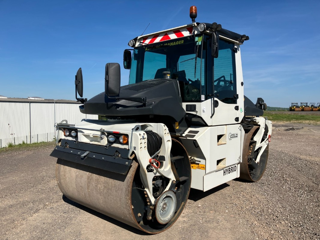 BOMAG DE BW 174 AP-4 AM Hybr. Stage V /Tier 4f - Дорожный каток: фото 1 BOMAG DE BW 174 AP-4 AM Hybr. Stage V /Tier 4f - Дорожный каток: фото 1