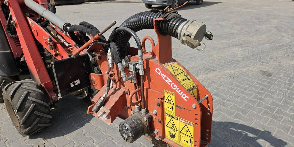 Ditch Witch MicroTrench MT6 piła pod światłowód do cięcia asfaltu/betonu - Оборудование для бетонных работ: фото 2 Ditch Witch MicroTrench MT6 piła pod światłowód do cięcia asfaltu/betonu - Оборудование для бетонных работ: фото 2