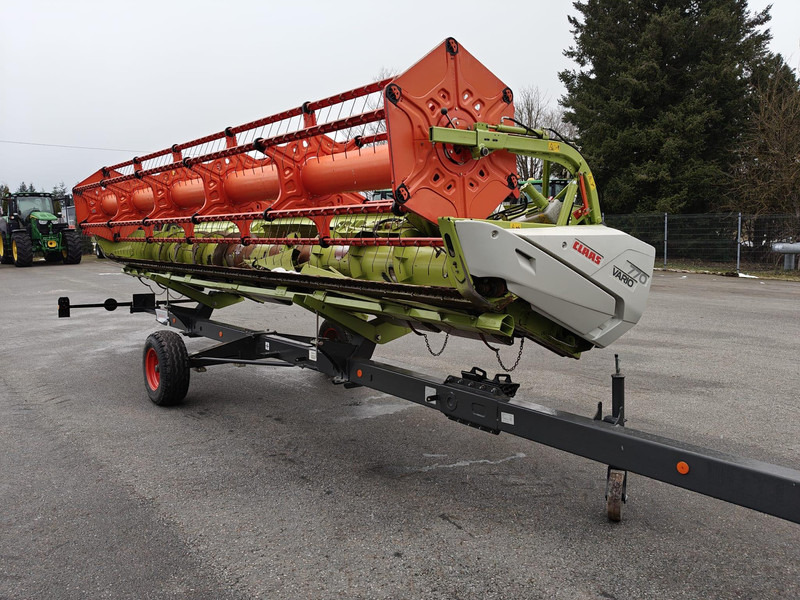 Claas Lexion 670 - Зерноуборочный комбайн: фото 2 Claas Lexion 670 - Зерноуборочный комбайн: фото 2