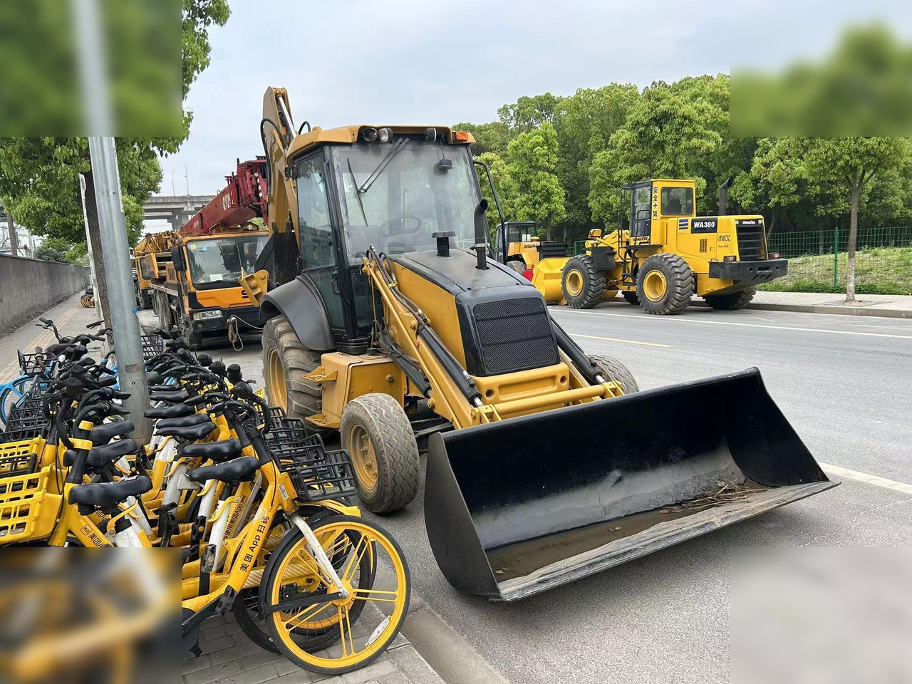 CASE 580 - Экскаватор-погрузчик: фото 2 CASE 580 - Экскаватор-погрузчик: фото 2