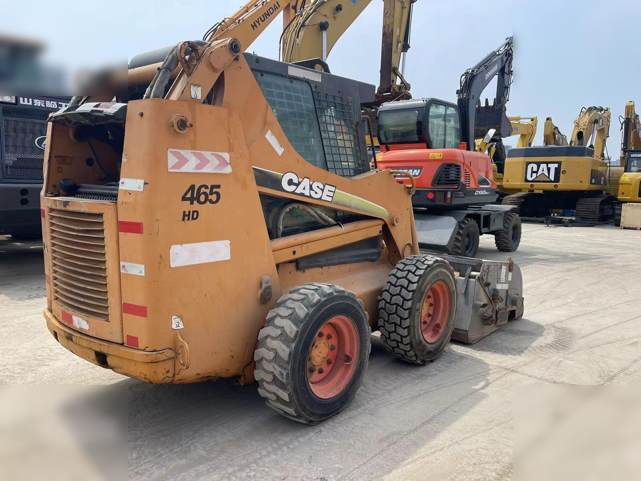 CASE 85XT - Мини-погрузчик с бортовым поворотом: фото 5 CASE 85XT - Мини-погрузчик с бортовым поворотом: фото 5