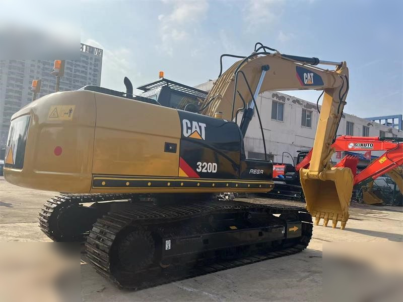 CATERPILLAR 320D - Гусеничный экскаватор: фото 2 CATERPILLAR 320D - Гусеничный экскаватор: фото 2