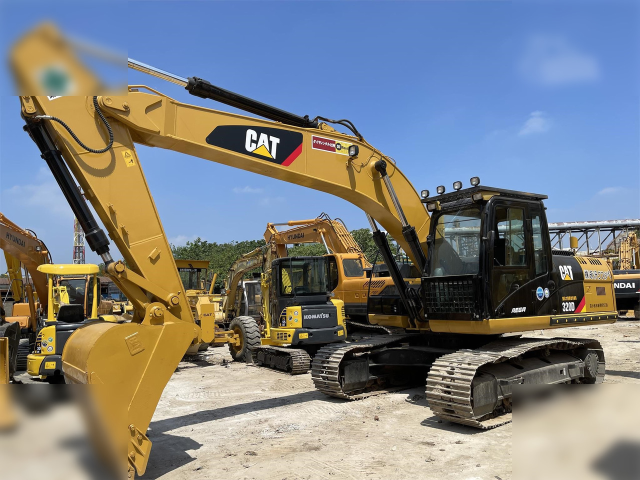 CATERPILLAR 320D - Гусеничный экскаватор: фото 1 CATERPILLAR 320D - Гусеничный экскаватор: фото 1