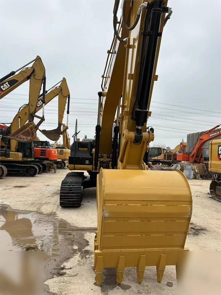 Гусеничный экскаватор CATERPILLAR 320D2: фото 6