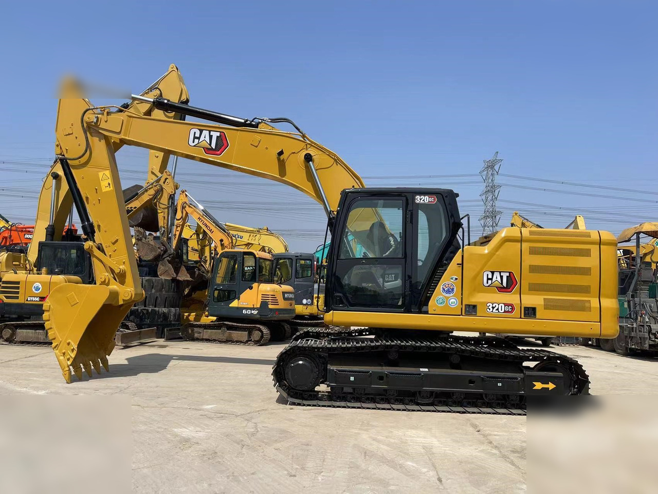 CATERPILLAR 320GC - Гусеничный экскаватор: фото 1 CATERPILLAR 320GC - Гусеничный экскаватор: фото 1