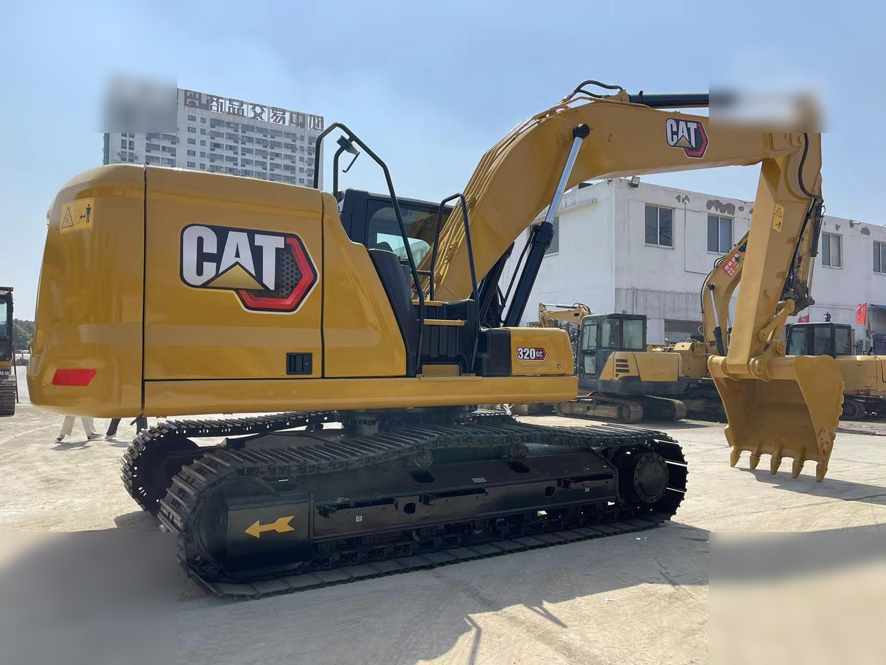 CATERPILLAR 320GC - Гусеничный экскаватор: фото 2 CATERPILLAR 320GC - Гусеничный экскаватор: фото 2
