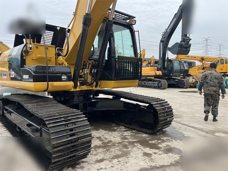 CATERPILLAR 323DL - Гусеничный экскаватор: фото 4 CATERPILLAR 323DL - Гусеничный экскаватор: фото 4