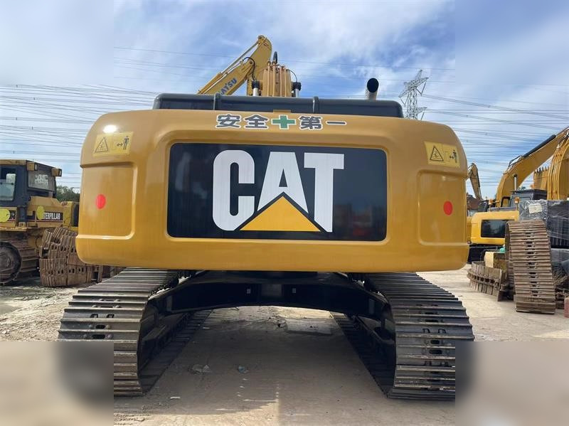 CATERPILLAR 330D2 - Гусеничный экскаватор: фото 3 CATERPILLAR 330D2 - Гусеничный экскаватор: фото 3