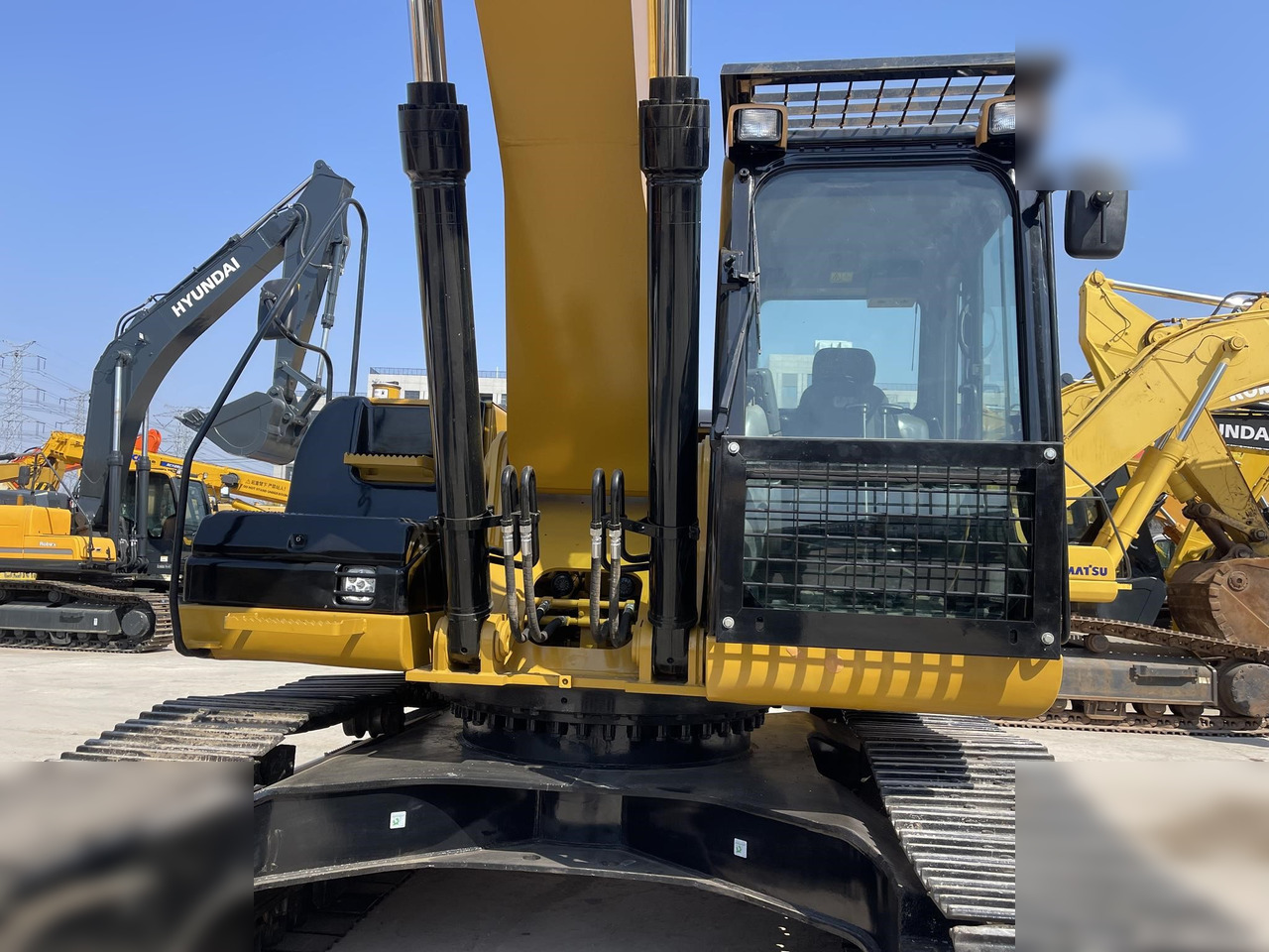 CATERPILLAR 330DL - Гусеничный экскаватор: фото 2 CATERPILLAR 330DL - Гусеничный экскаватор: фото 2