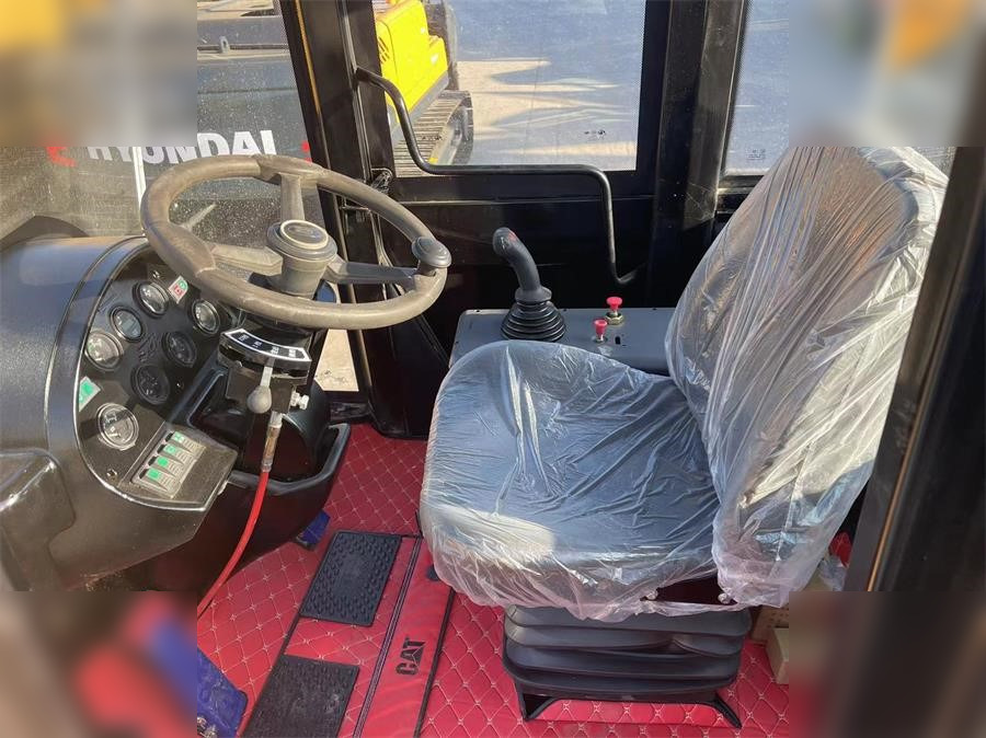 Колёсный погрузчик CATERPILLAR 966H: фото 8