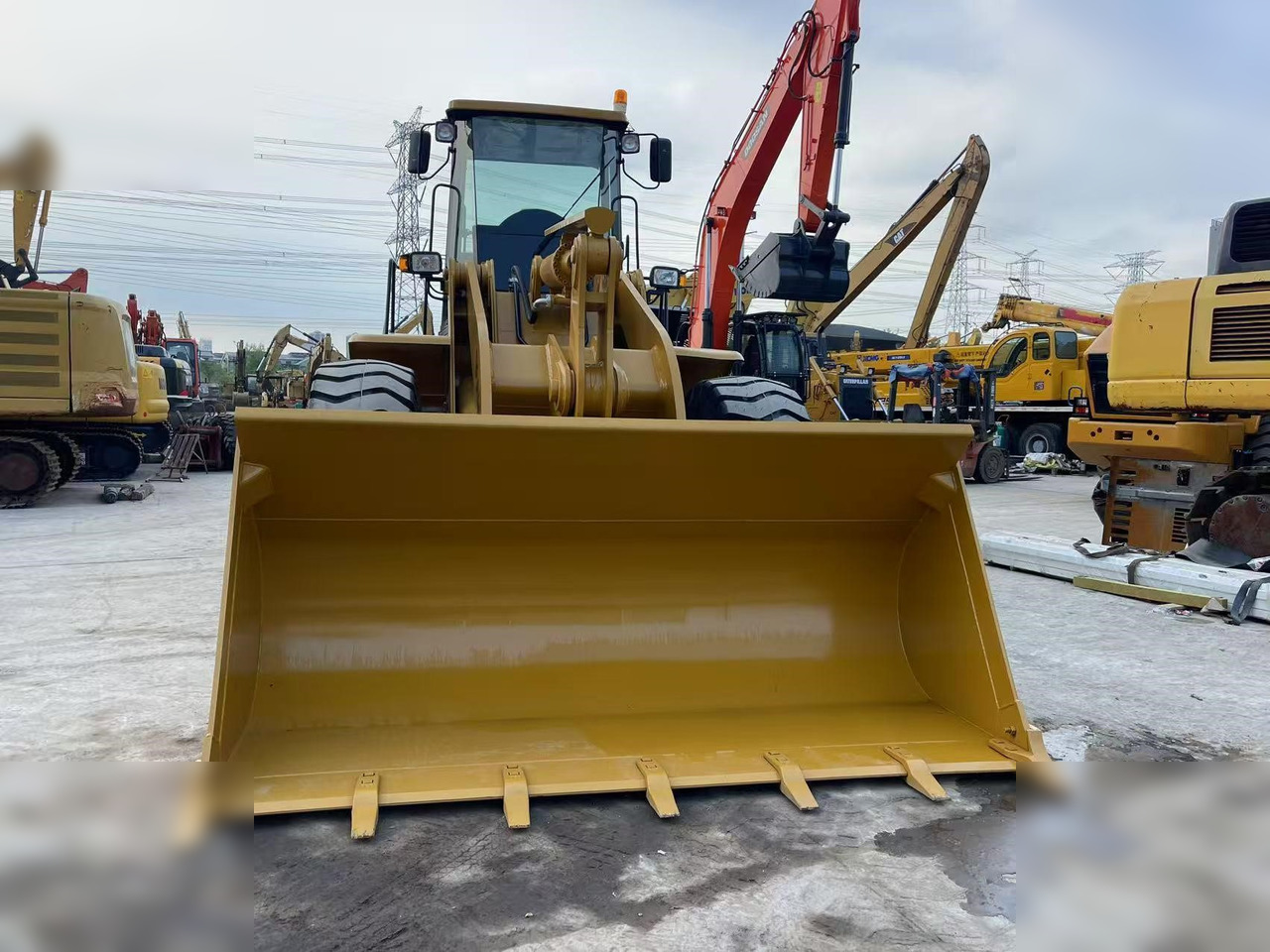 CATERPILLAR 966H - Колёсный погрузчик: фото 2 CATERPILLAR 966H - Колёсный погрузчик: фото 2