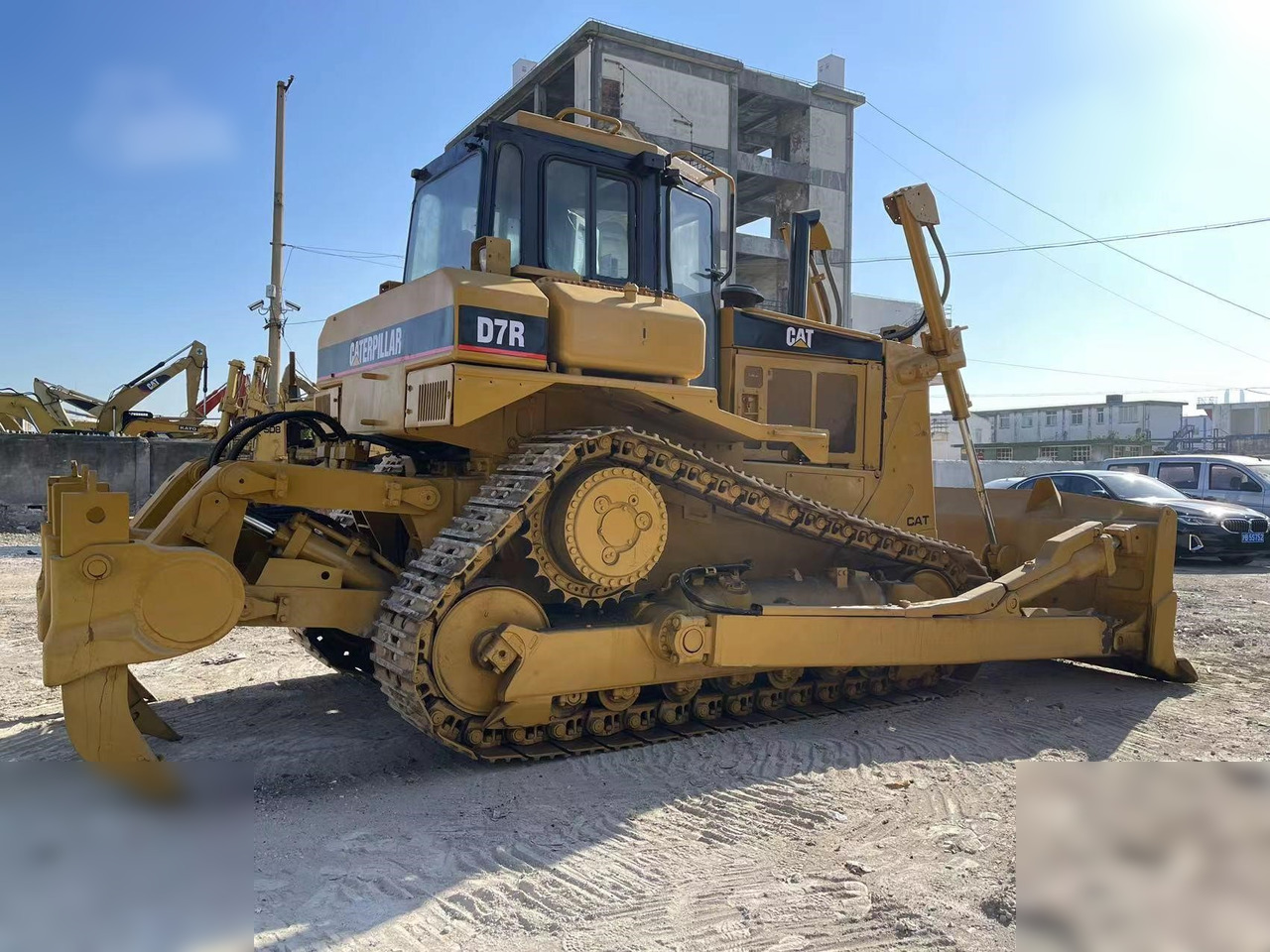 CATERPILLAR D7R II - Бульдозер: фото 1 CATERPILLAR D7R II - Бульдозер: фото 1
