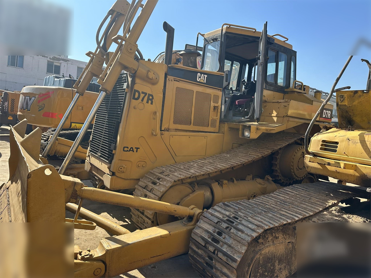 CATERPILLAR D7R II - Бульдозер: фото 4 CATERPILLAR D7R II - Бульдозер: фото 4