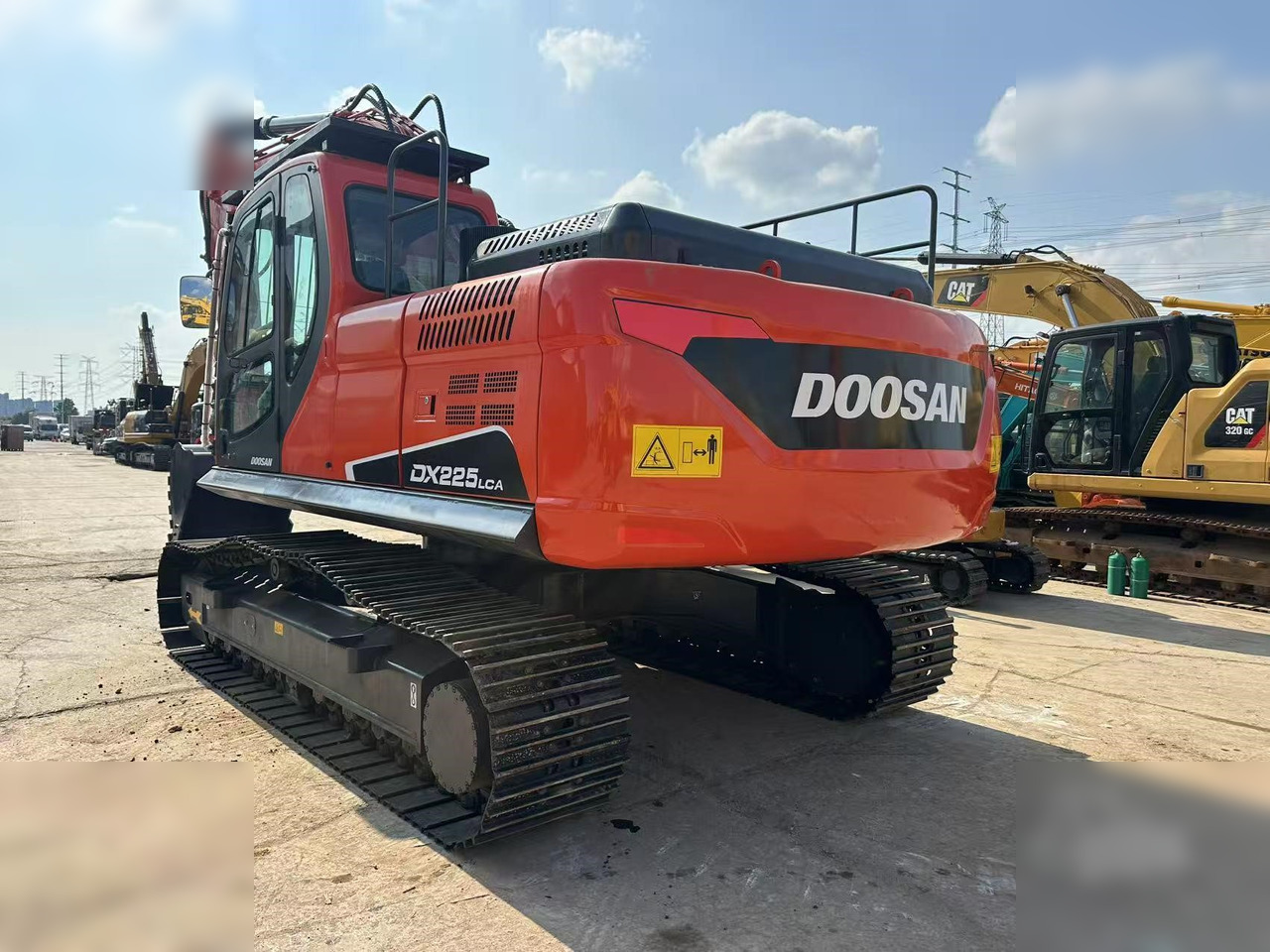 DOOSAN DX225 LCA - Гусеничный экскаватор: фото 4 DOOSAN DX225 LCA - Гусеничный экскаватор: фото 4