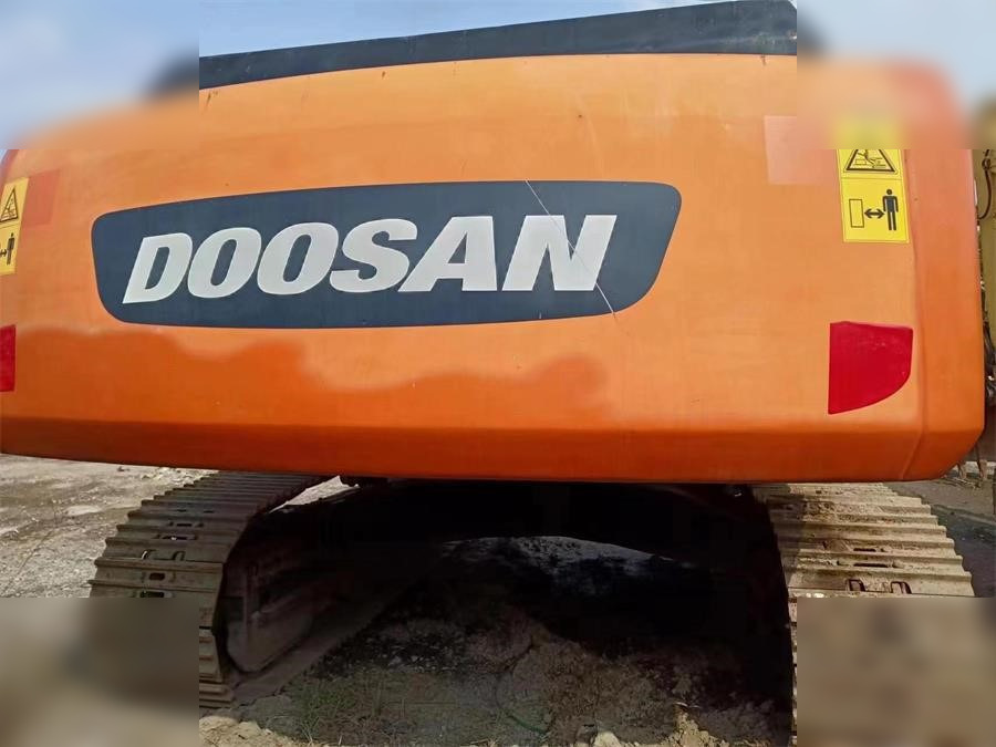 DOOSAN DX420 LC-9C - Гусеничный экскаватор: фото 3 DOOSAN DX420 LC-9C - Гусеничный экскаватор: фото 3