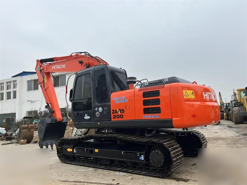 HITACHI ZX200-3 - Гусеничный экскаватор: фото 1 HITACHI ZX200-3 - Гусеничный экскаватор: фото 1