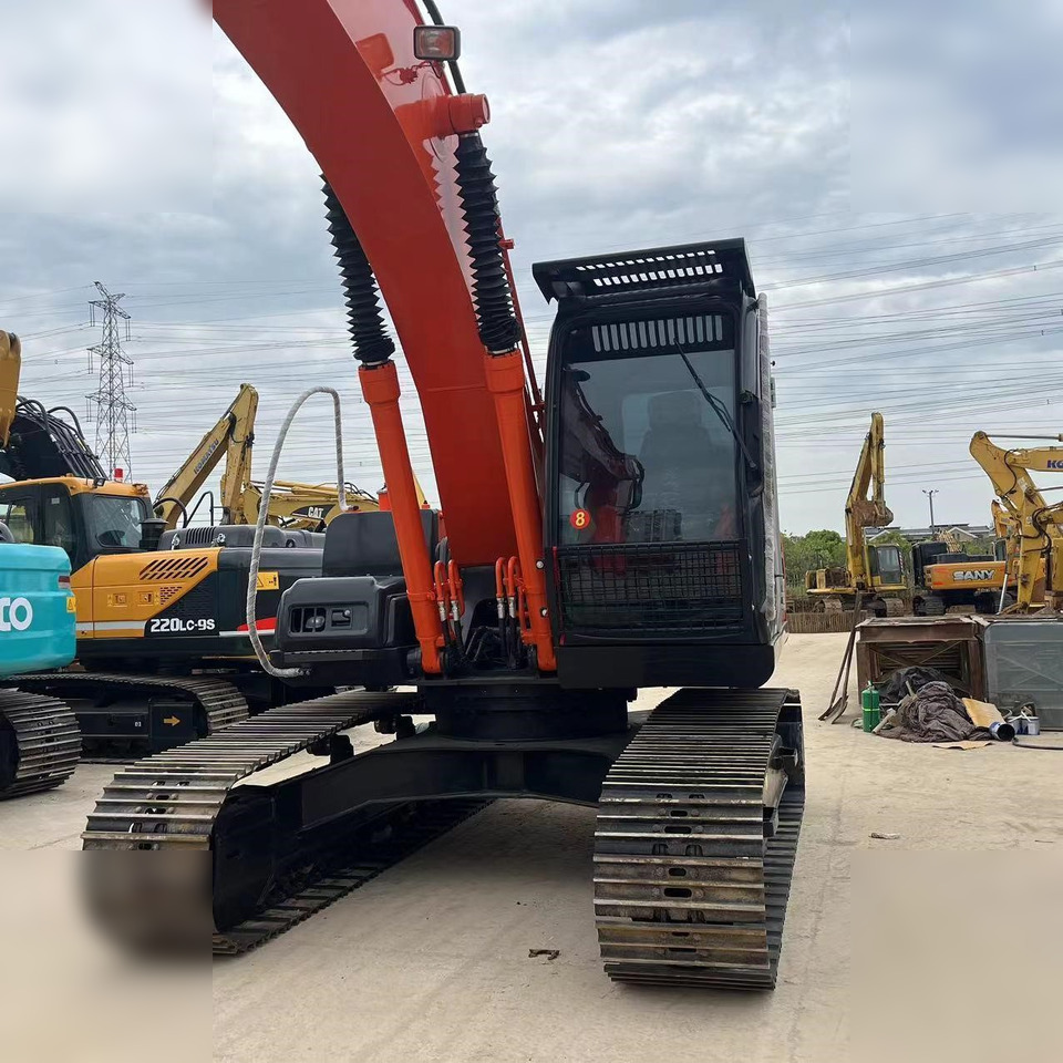 HITACHI ZX200-3G - Гусеничный экскаватор: фото 4 HITACHI ZX200-3G - Гусеничный экскаватор: фото 4