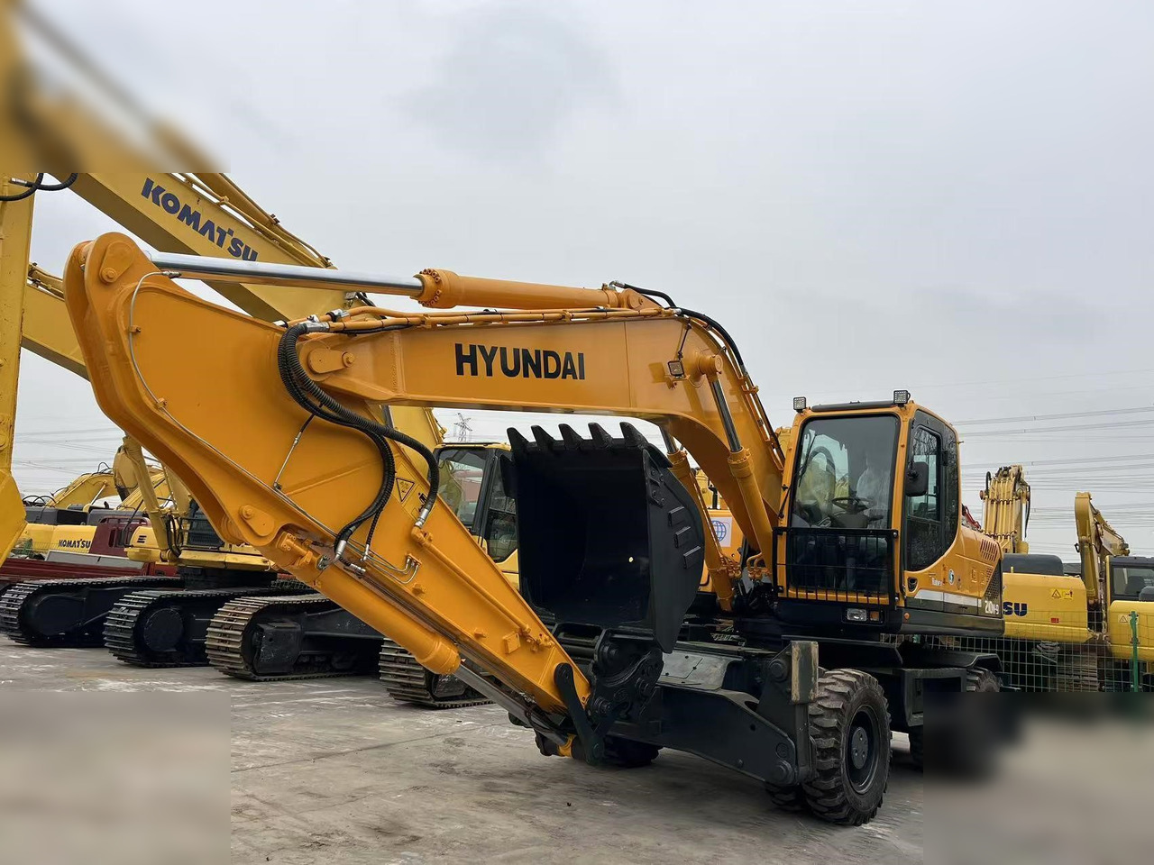 HYUNDAI ROBEX 210W-9S - Колёсный экскаватор: фото 4 HYUNDAI ROBEX 210W-9S - Колёсный экскаватор: фото 4