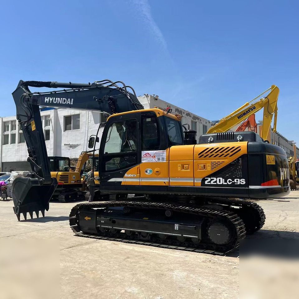 HYUNDAI ROBEX 220 LC-9S - Гусеничный экскаватор: фото 1 HYUNDAI ROBEX 220 LC-9S - Гусеничный экскаватор: фото 1