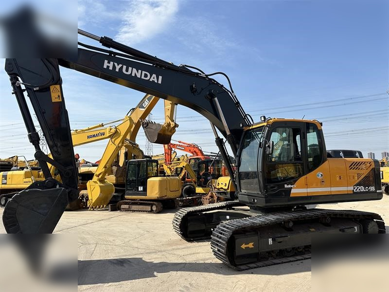 HYUNDAI ROBEX 220 LC-9S - Гусеничный экскаватор: фото 2 HYUNDAI ROBEX 220 LC-9S - Гусеничный экскаватор: фото 2