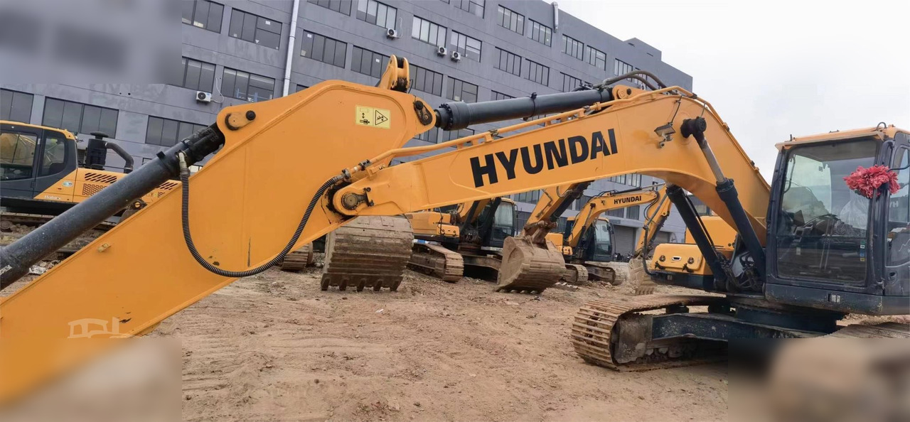 Гусеничный экскаватор HYUNDAI ROBEX 225 LC-9T: фото 9
