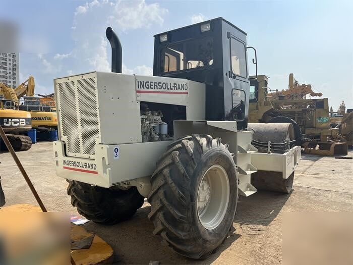 INGERSOLL-RAND SD100 - Каток: фото 3 INGERSOLL-RAND SD100 - Каток: фото 3