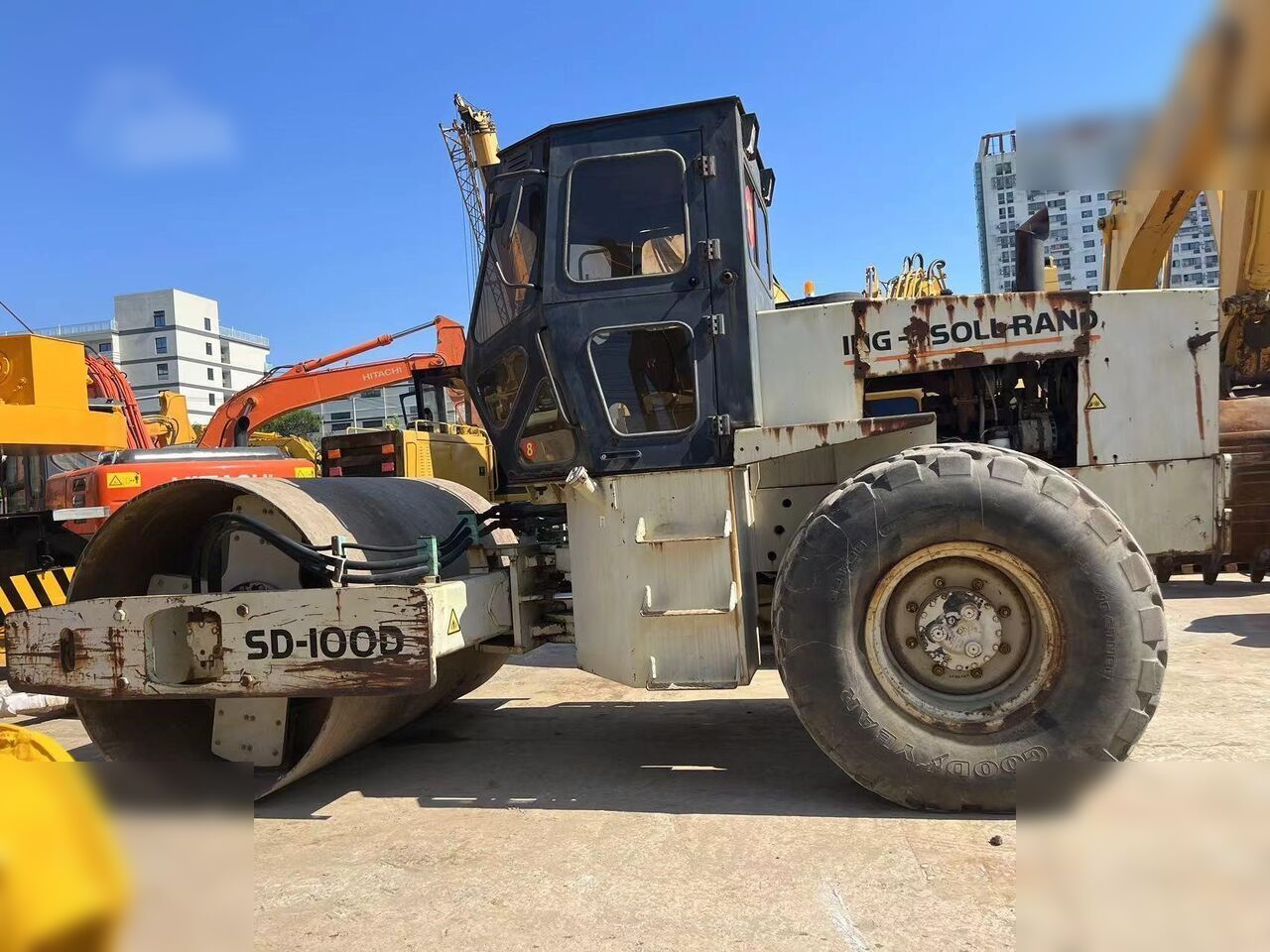 INGERSOLL-RAND SD100D - Каток: фото 3 INGERSOLL-RAND SD100D - Каток: фото 3
