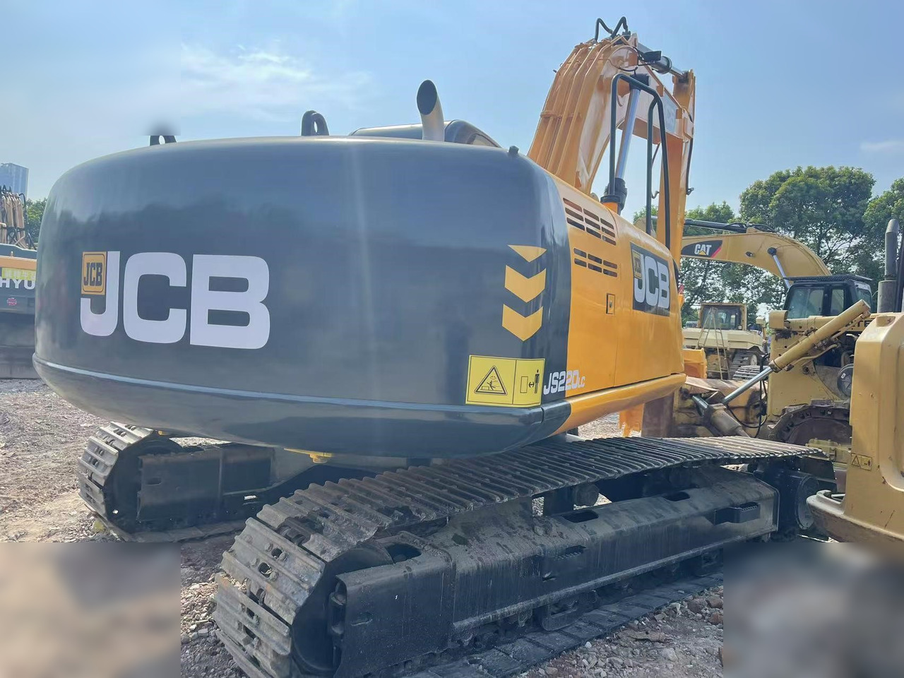 JCB JS220 LC - Гусеничный экскаватор: фото 3 JCB JS220 LC - Гусеничный экскаватор: фото 3
