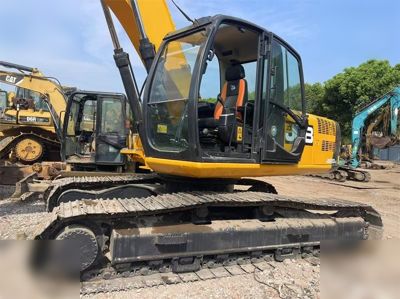 JCB JS220 LC - Гусеничный экскаватор: фото 4 JCB JS220 LC - Гусеничный экскаватор: фото 4