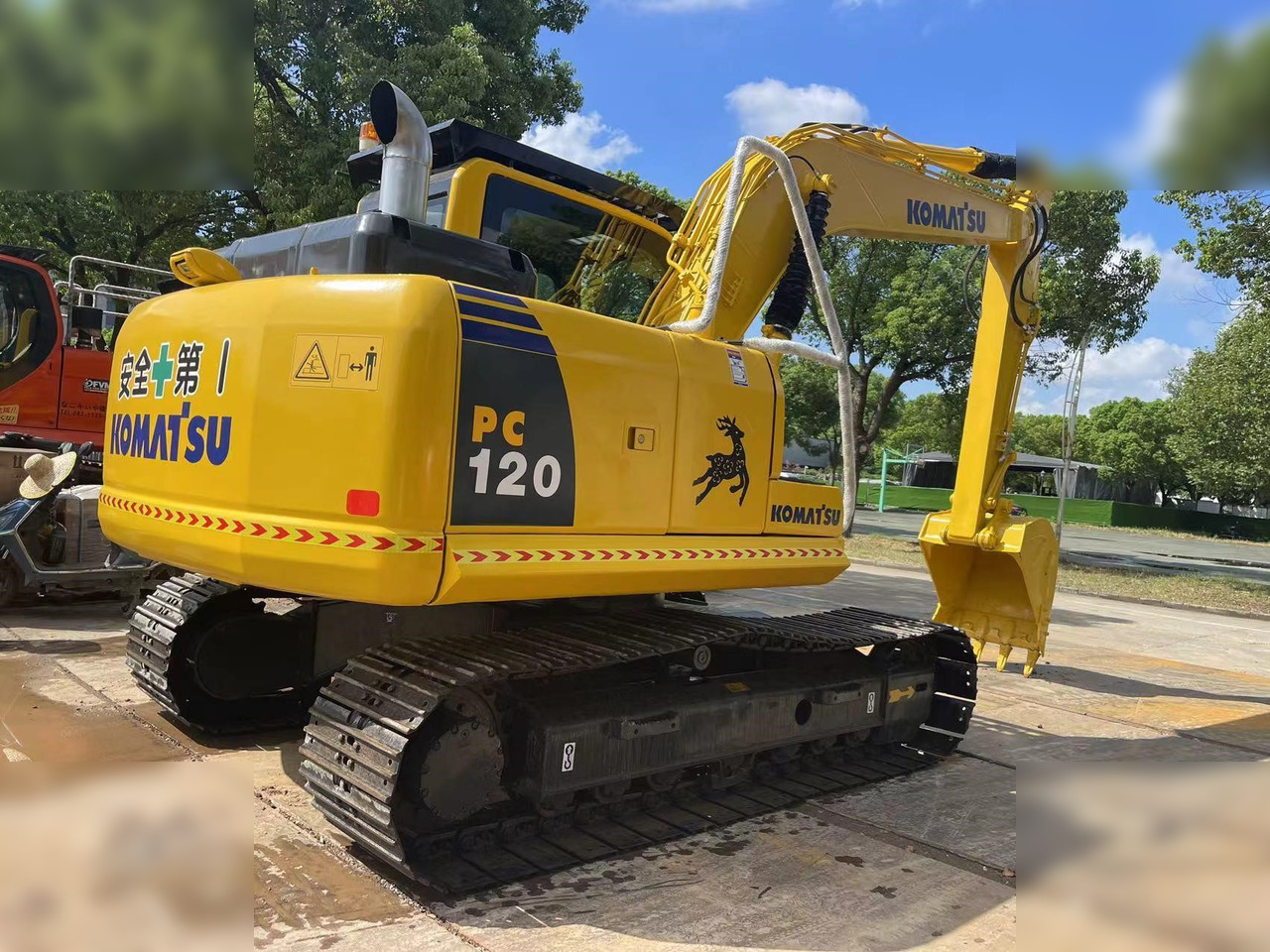 KOMATSU PC120-8 - Гусеничный экскаватор: фото 4 KOMATSU PC120-8 - Гусеничный экскаватор: фото 4