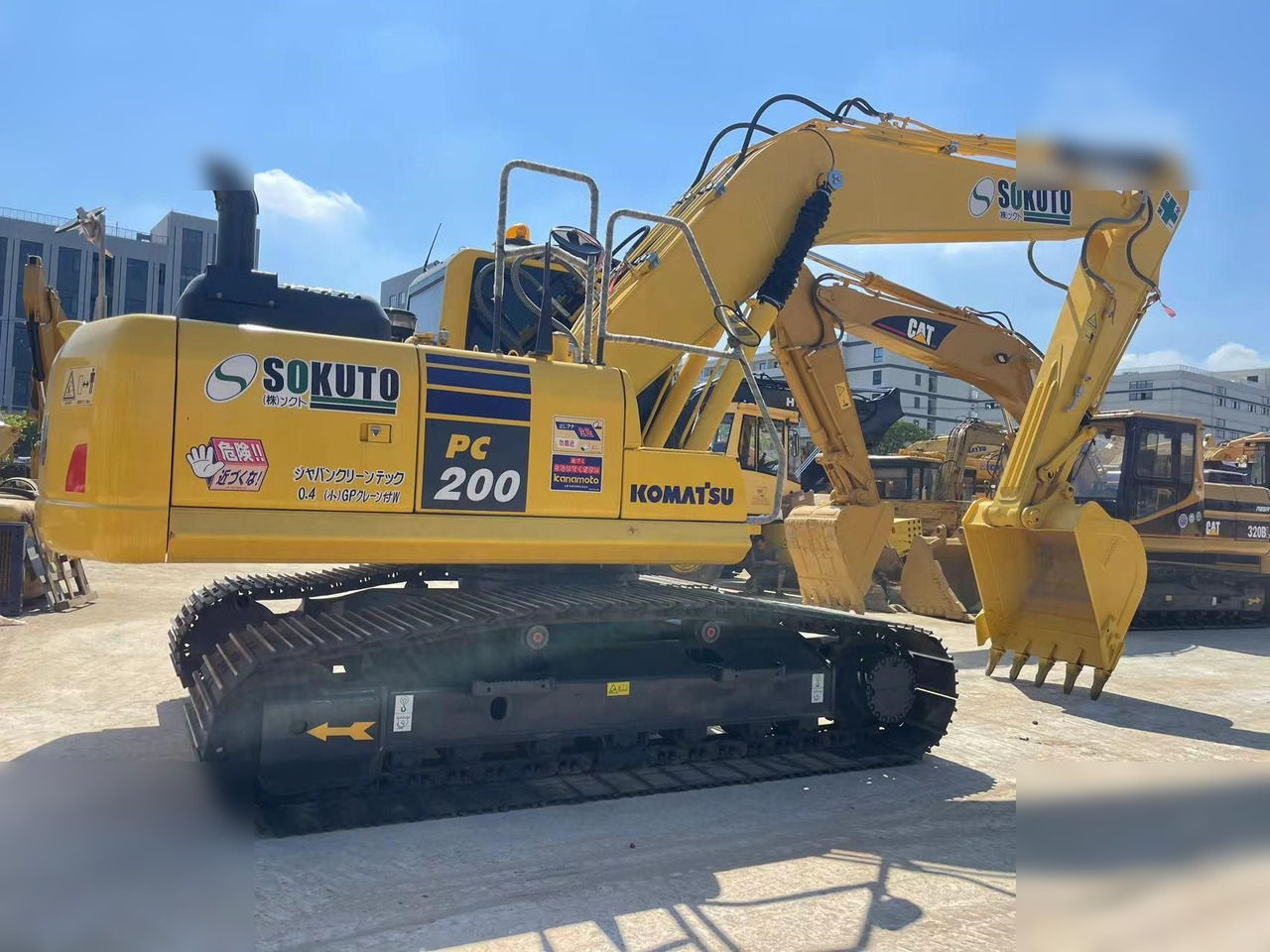 KOMATSU PC200-8 - Гусеничный экскаватор: фото 3 KOMATSU PC200-8 - Гусеничный экскаватор: фото 3