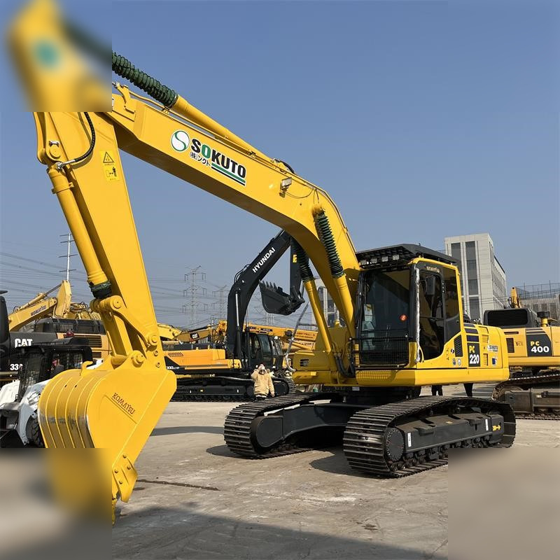 KOMATSU PC220-8 - Гусеничный экскаватор: фото 3 KOMATSU PC220-8 - Гусеничный экскаватор: фото 3