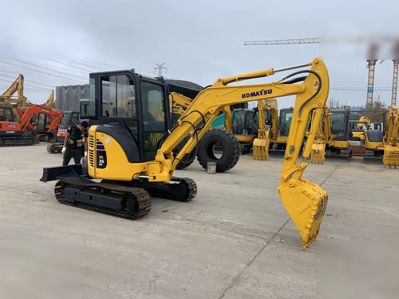 KOMATSU PC35MR-2 - Мини-экскаватор: фото 4 KOMATSU PC35MR-2 - Мини-экскаватор: фото 4