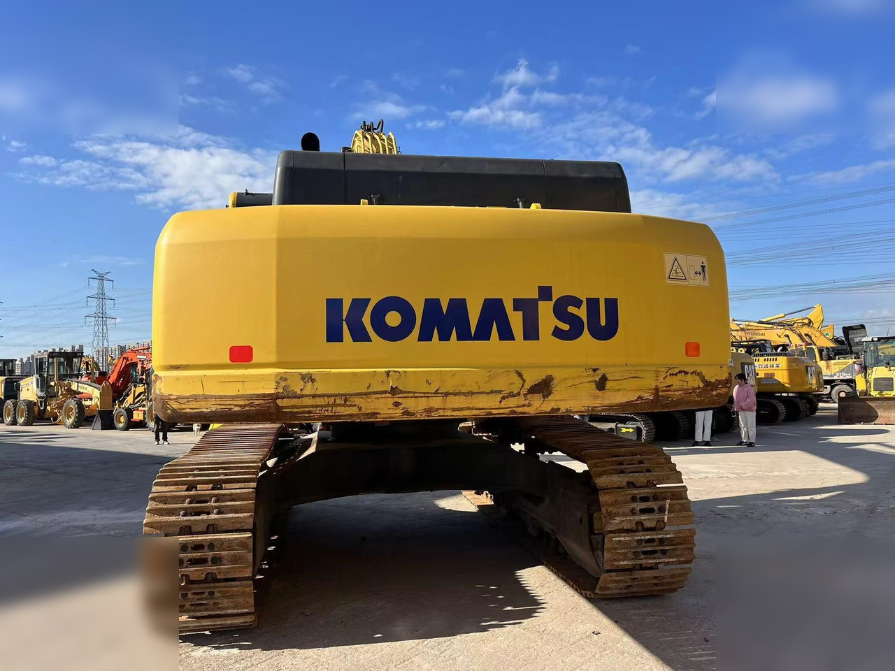KOMATSU PC400-8R - Гусеничный экскаватор: фото 3 KOMATSU PC400-8R - Гусеничный экскаватор: фото 3