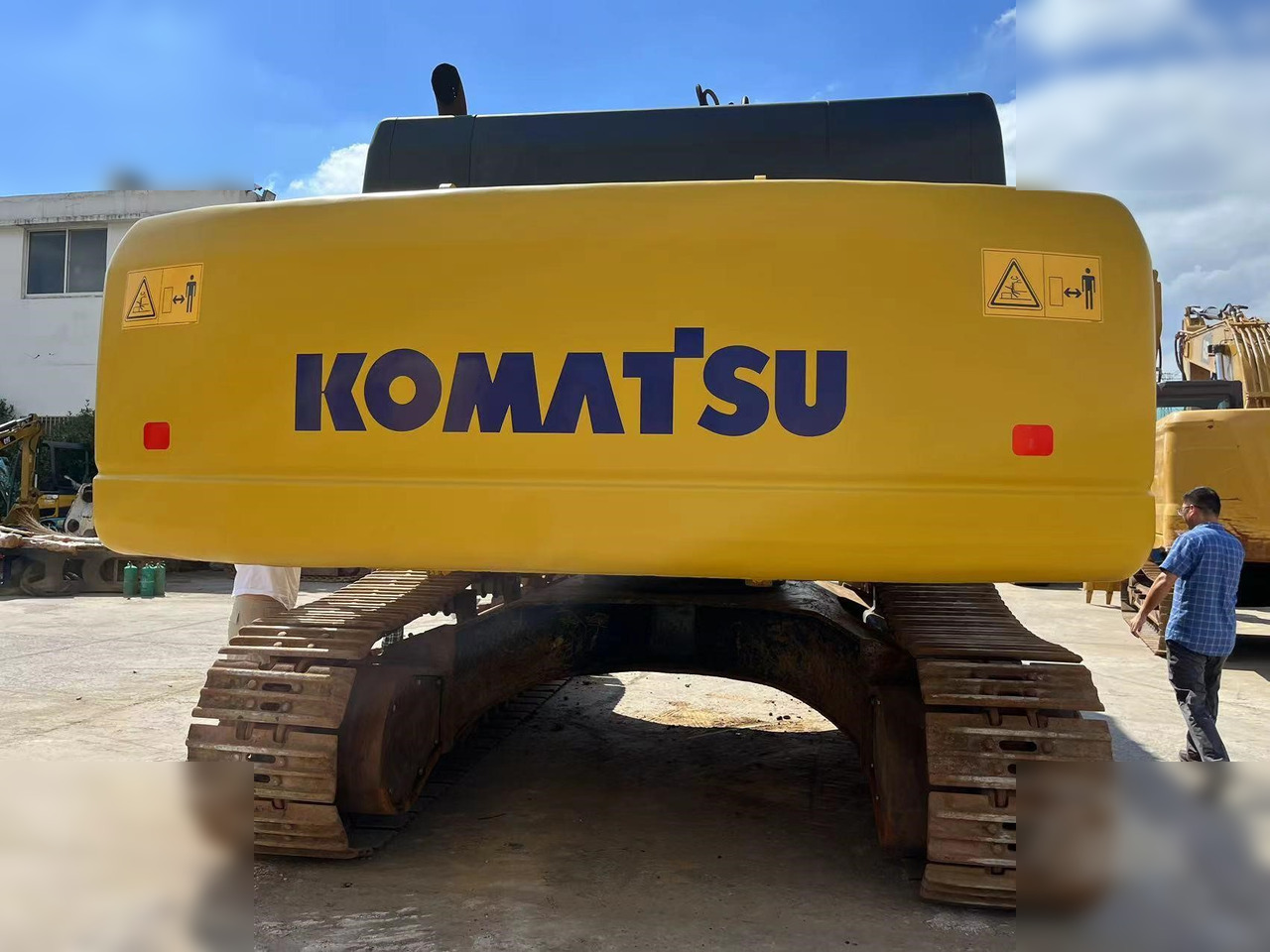 KOMATSU PC400-8R - Гусеничный экскаватор: фото 3 KOMATSU PC400-8R - Гусеничный экскаватор: фото 3