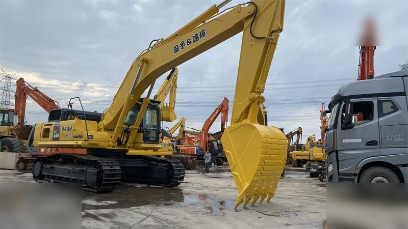 KOMATSU PC450-8 - Гусеничный экскаватор: фото 4 KOMATSU PC450-8 - Гусеничный экскаватор: фото 4