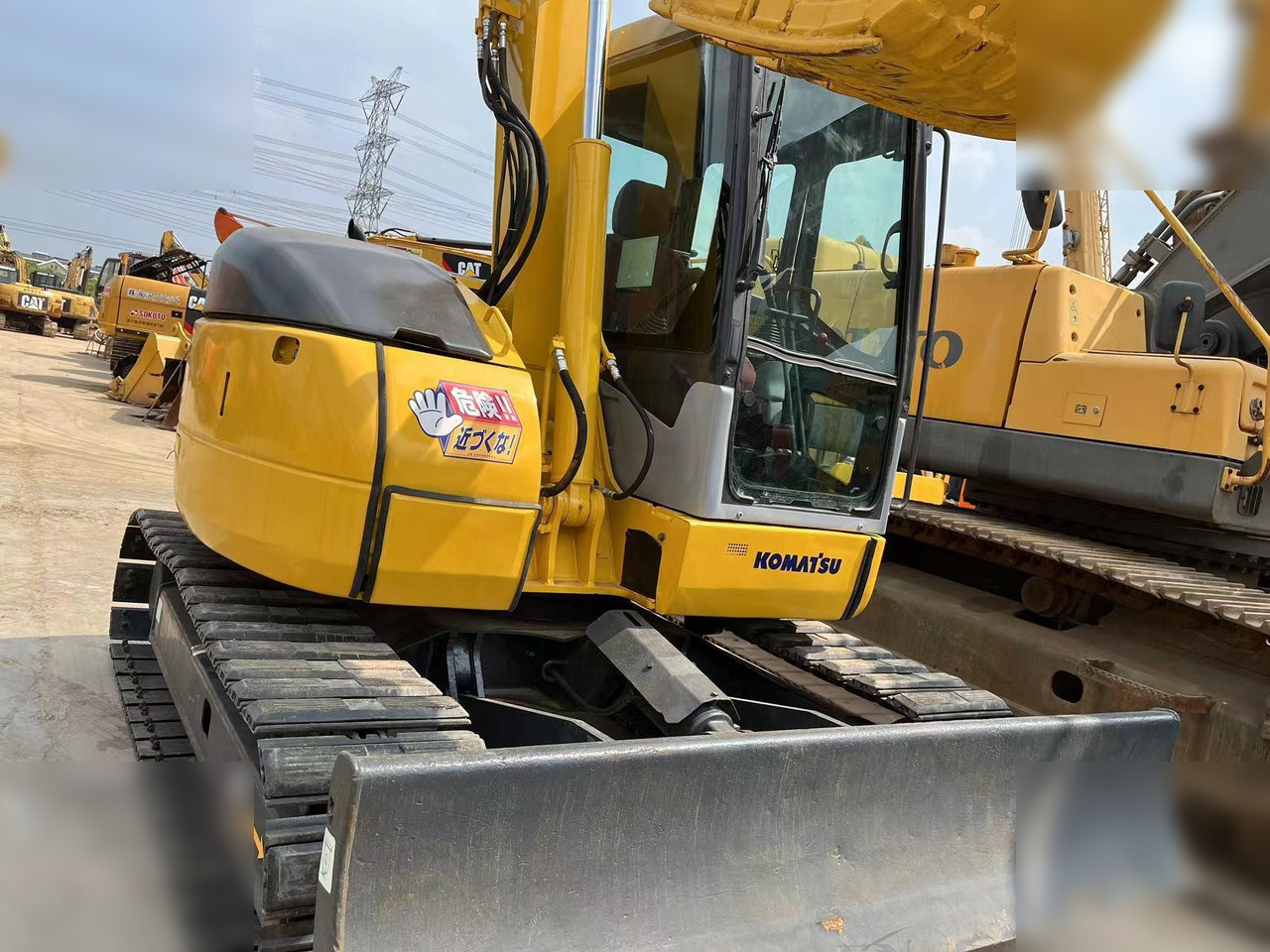 KOMATSU PC78US-6N0 - Гусеничный экскаватор: фото 3 KOMATSU PC78US-6N0 - Гусеничный экскаватор: фото 3