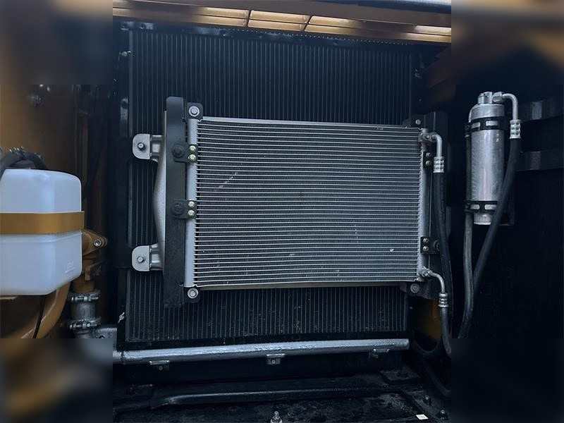 Гусеничный экскаватор SANY SY215C: фото 7 Гусеничный экскаватор SANY SY215C: фото 7