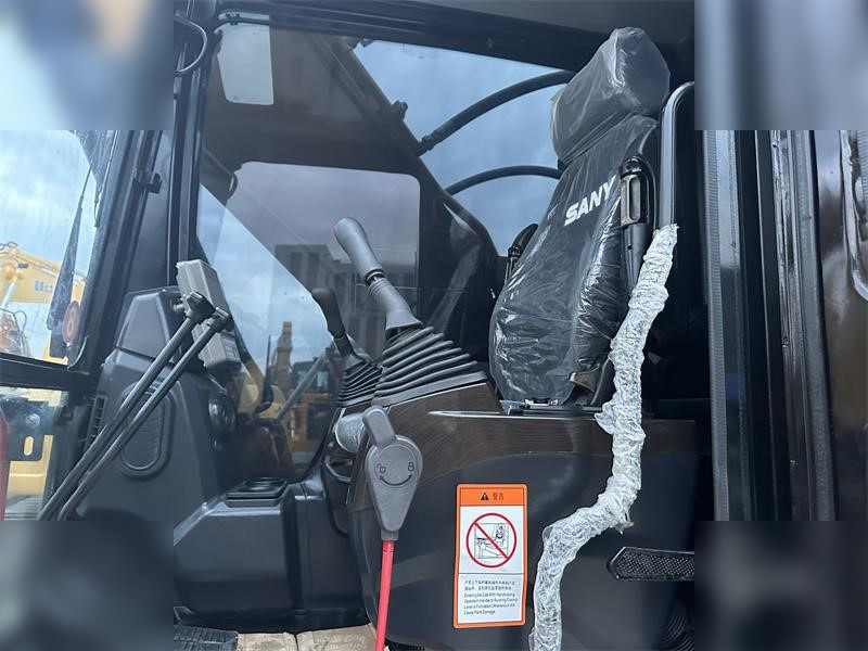 Гусеничный экскаватор SANY SY215C: фото 9 Гусеничный экскаватор SANY SY215C: фото 9