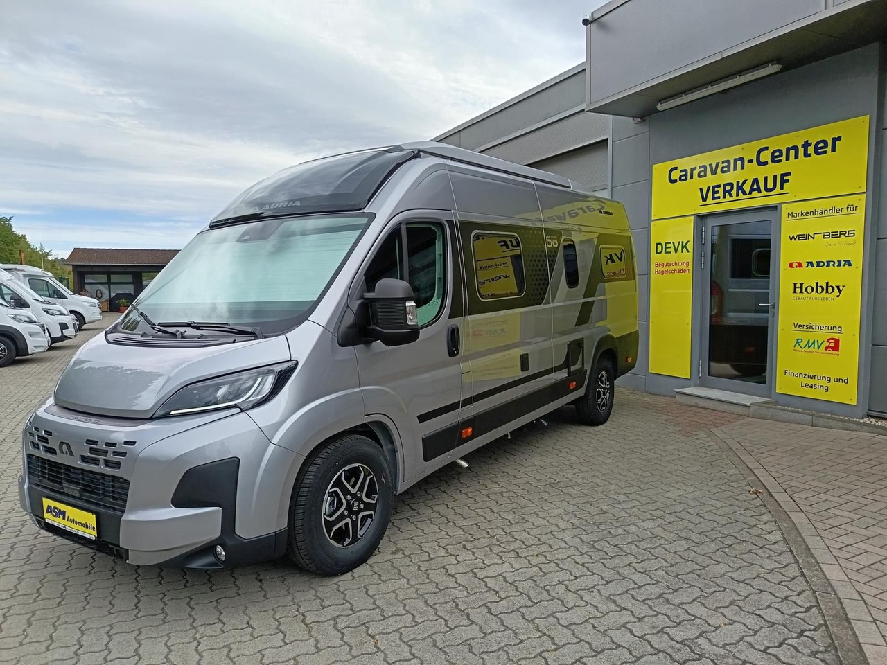 Adria Twin "60Y" 640 SGX 4,25MAXI*JUBILEE*AUFSTELLDACH - Кастенваген: фото 3 Adria Twin "60Y" 640 SGX 4,25MAXI*JUBILEE*AUFSTELLDACH - Кастенваген: фото 3