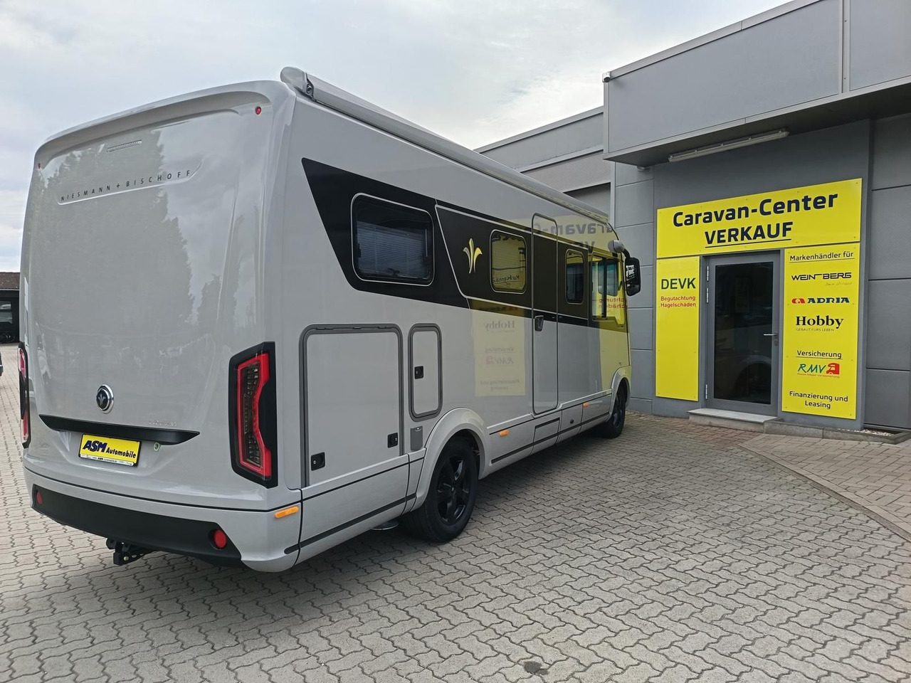 Niesmann + Bischoff iSmove 6.9 E 132 kW*AHK*SOLAR*SAT*TV*DACHKLIMA* - Интегрированный автодом: фото 5 Niesmann + Bischoff iSmove 6.9 E 132 kW*AHK*SOLAR*SAT*TV*DACHKLIMA* - Интегрированный автодом: фото 5