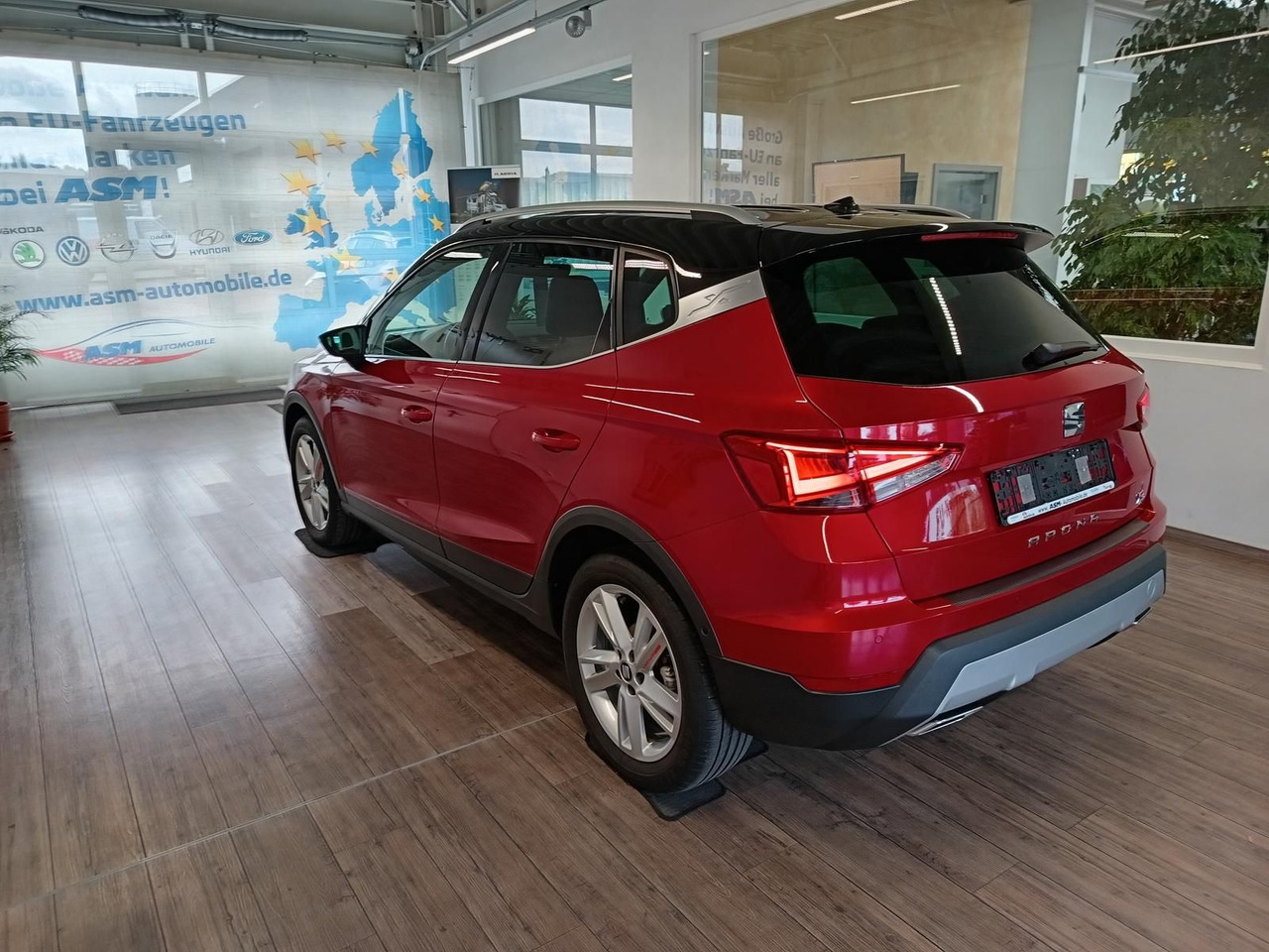 Seat Arona 1,5TSI FR*AHK*NAVI*ACC*LED*BEATS*R-KAM*DAB - Внедорожник: фото 4 Seat Arona 1,5TSI FR*AHK*NAVI*ACC*LED*BEATS*R-KAM*DAB - Внедорожник: фото 4