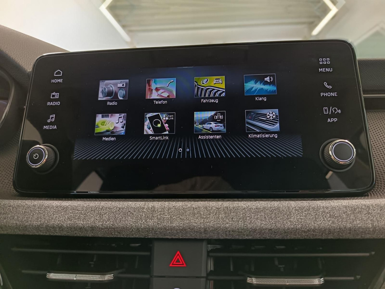 Внедорожник Skoda Kamiq 130 Jahre 1,5TSI DSG*AHK*ACC*LED*R-KAM*PDC: фото 11 Внедорожник Skoda Kamiq 130 Jahre 1,5TSI DSG*AHK*ACC*LED*R-KAM*PDC: фото 11