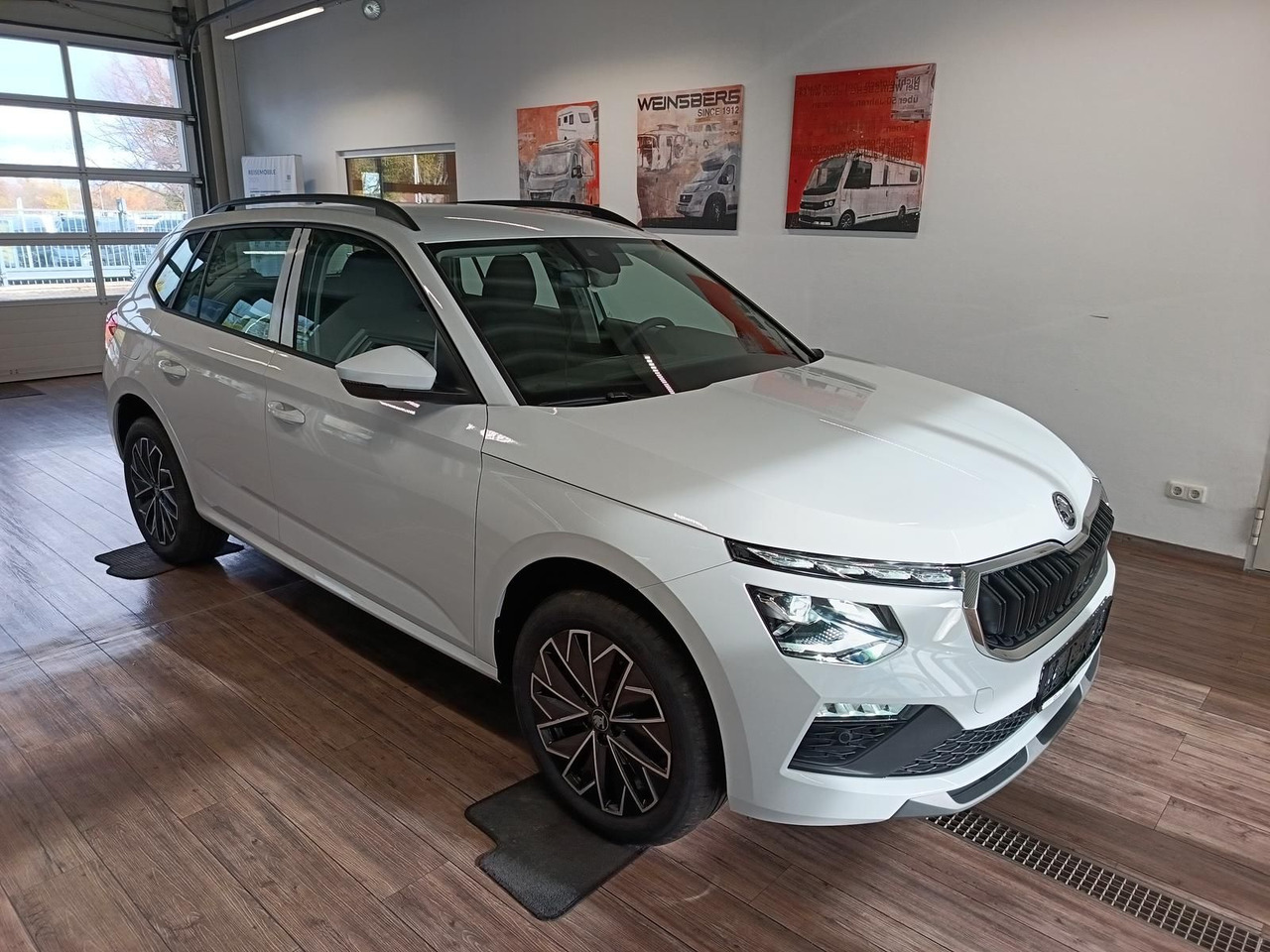 Skoda Kamiq 130 Jahre 1,5TSI DSG*AHK*ACC*LED*R-KAM*PDC - Внедорожник: фото 3 Skoda Kamiq 130 Jahre 1,5TSI DSG*AHK*ACC*LED*R-KAM*PDC - Внедорожник: фото 3